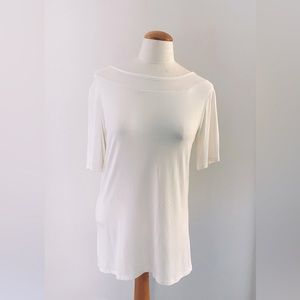 Red by BKE brand off-white top size large from Buckle store, EUC